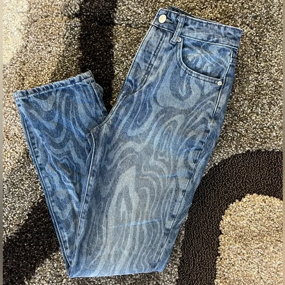 LOVERS AND FRIENDS Reece High Rise Slim Straight ( Amazing psychedelic pattern) - Picture 6 of 10